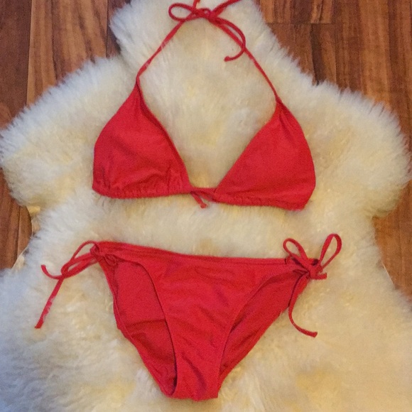 Red old navy string bikini - Picture 1 of 2